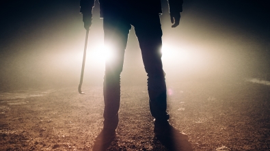 break-in-brutal-burglar-8827